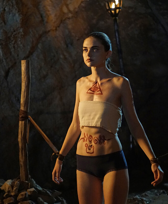 Suzanne Barne@mac@s Costume - HEX